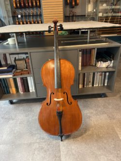 Cello 4/4 Luthés, Paris.