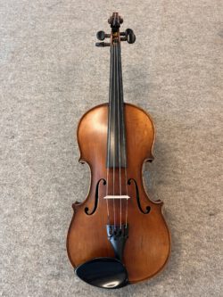 Violine 4/4 Markneukirchen circa 1930. Generalüberholt.